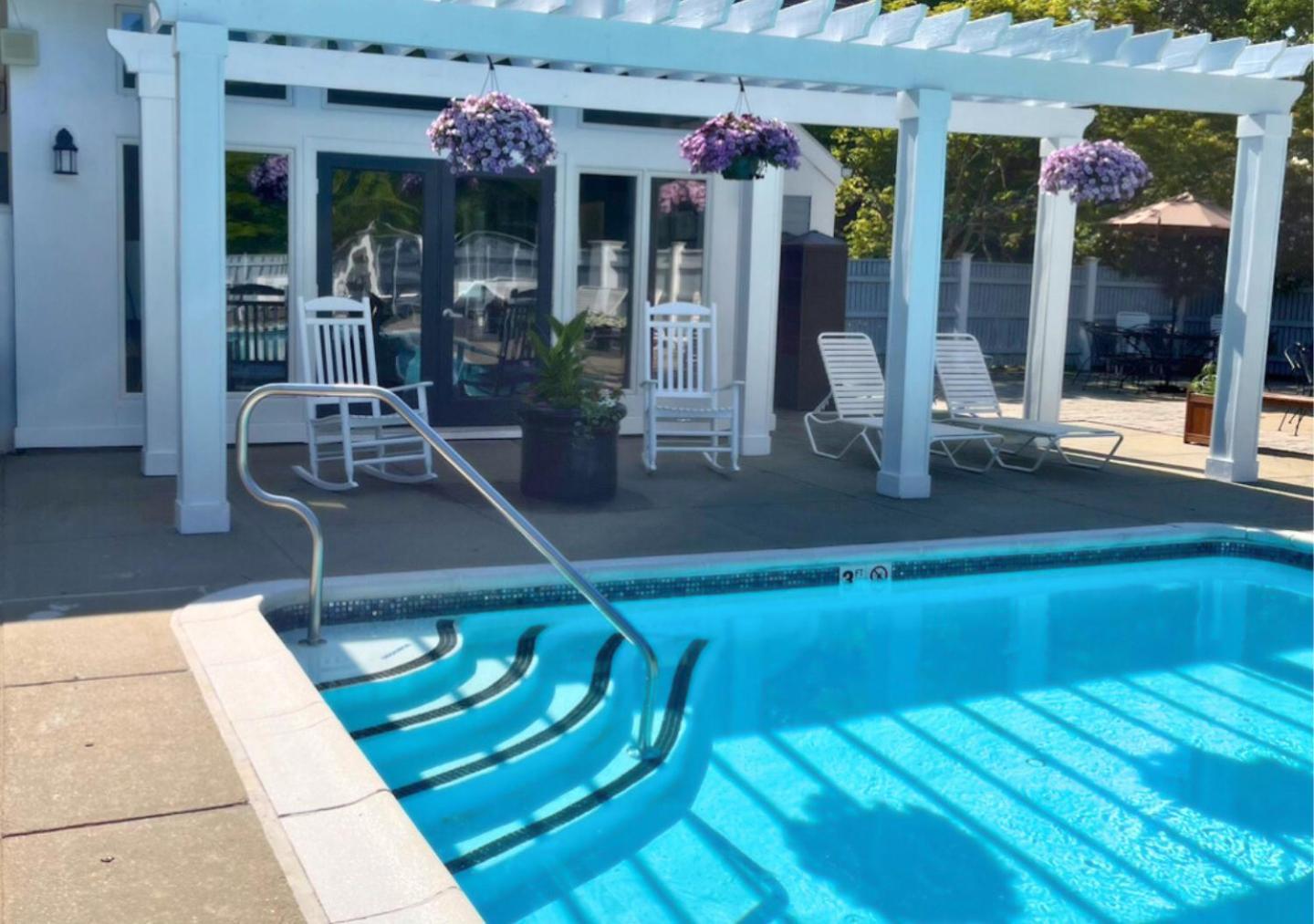 Luxury Villa- 3 Mins To Mohegan- Fully Stocked With Fireplace- Jacuzzi, Saltwater Pools, Sauna 노위치 외부 사진